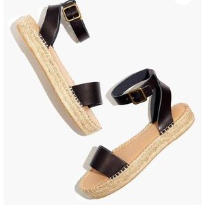 LIKE NEW SOLUDOS Cadiz Ankle Strap Sandal - Size 7